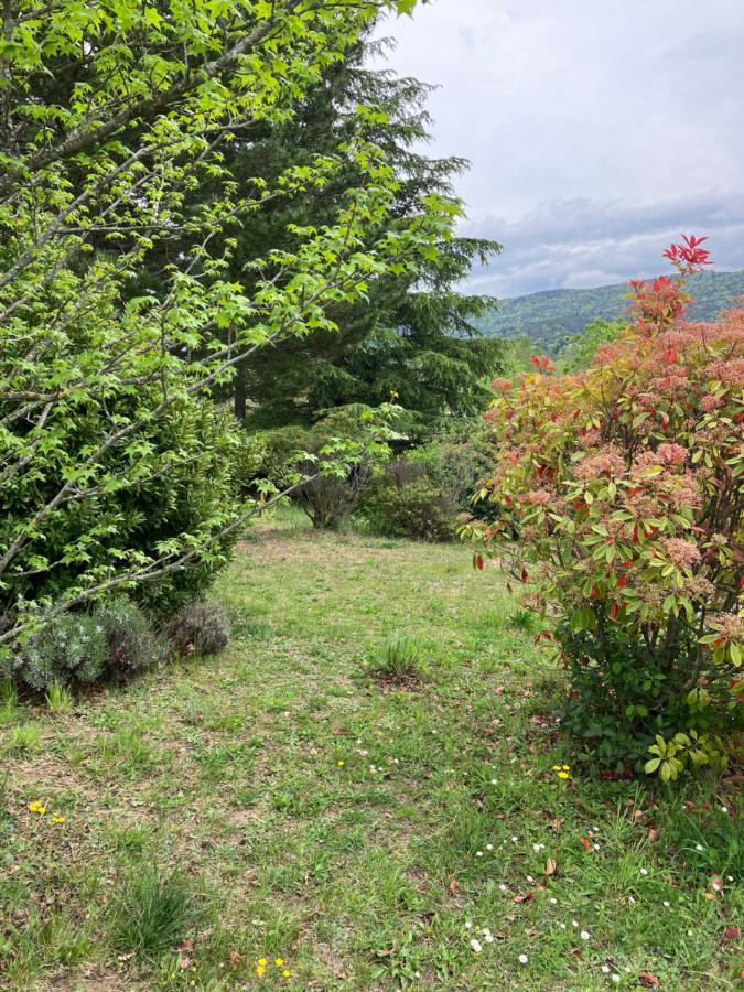 Appartamento La Fabrique Des Petits Bonheurs Dieulefit Esterno foto